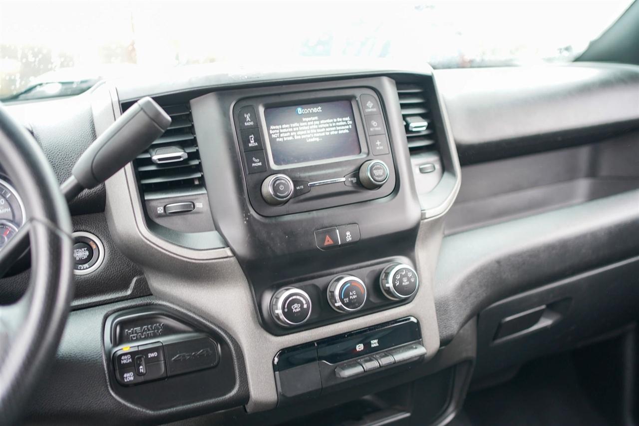 RAM 3500 Tradesman Crew Cab 4WD DRW 2023