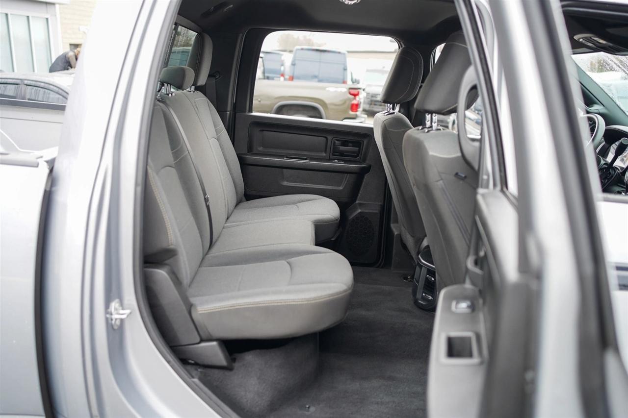 RAM 3500 Tradesman Crew Cab 4WD DRW 2023