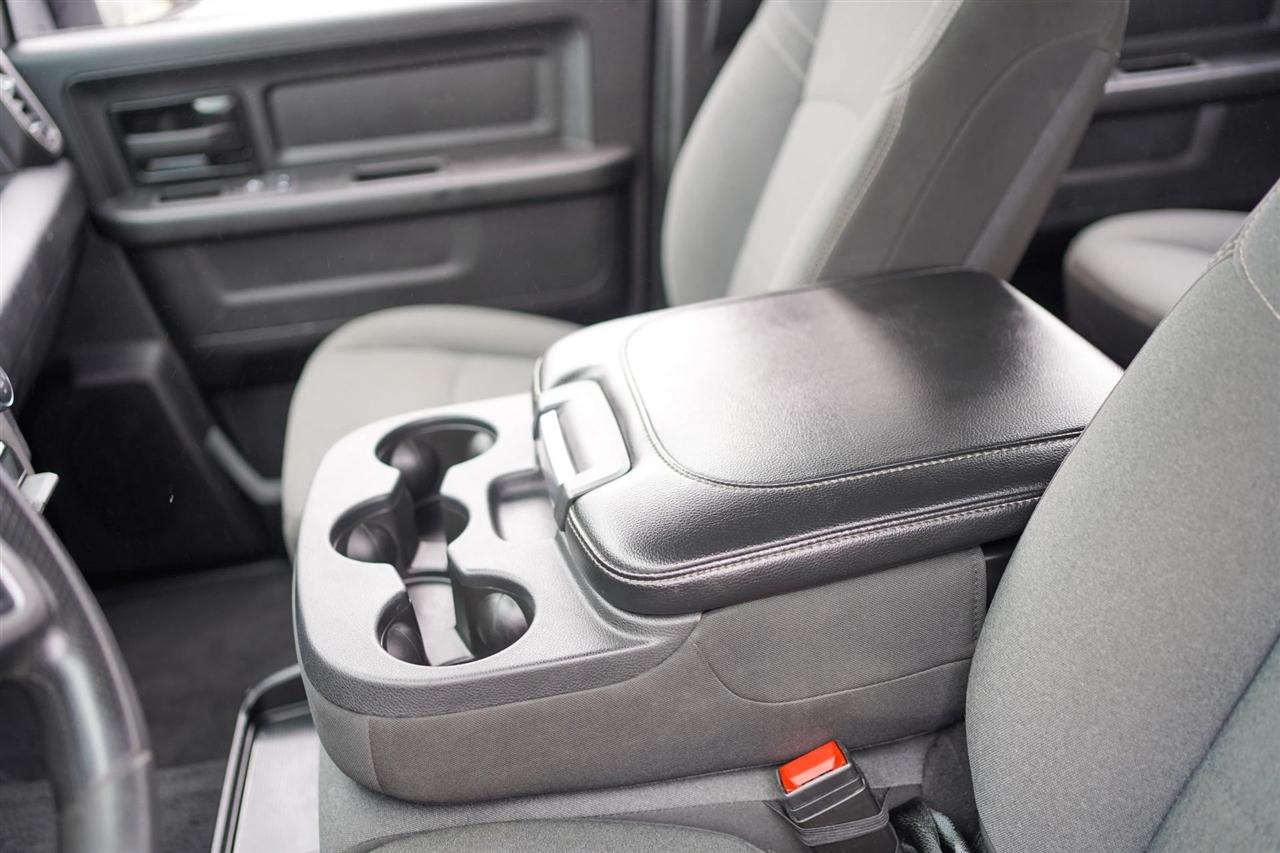 RAM 3500 Tradesman Crew Cab 4WD DRW 2023