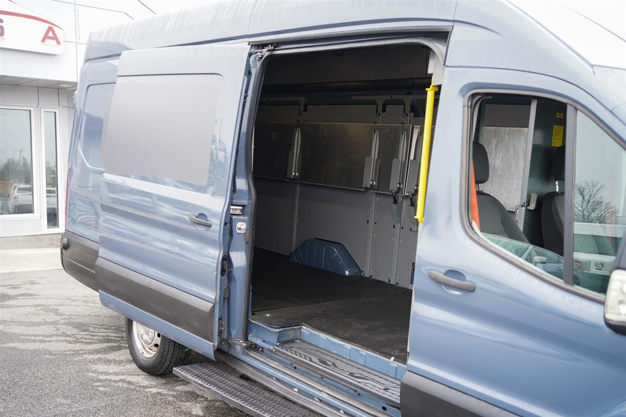 Ford Transit 250 Van High Roof w/Sliding Pass. 148-in. WB EL 2020
