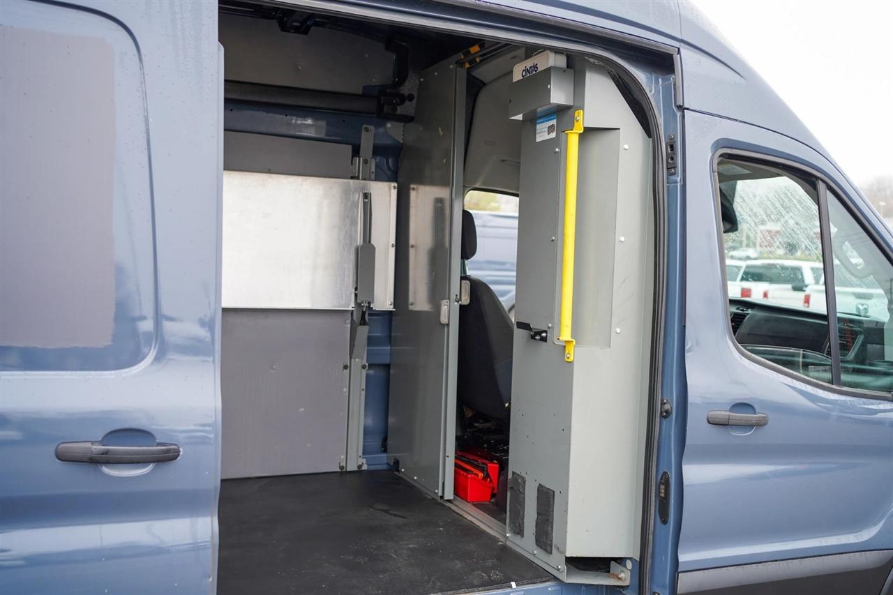 Ford Transit 250 Van High Roof w/Sliding Pass. 148-in. WB EL 2020