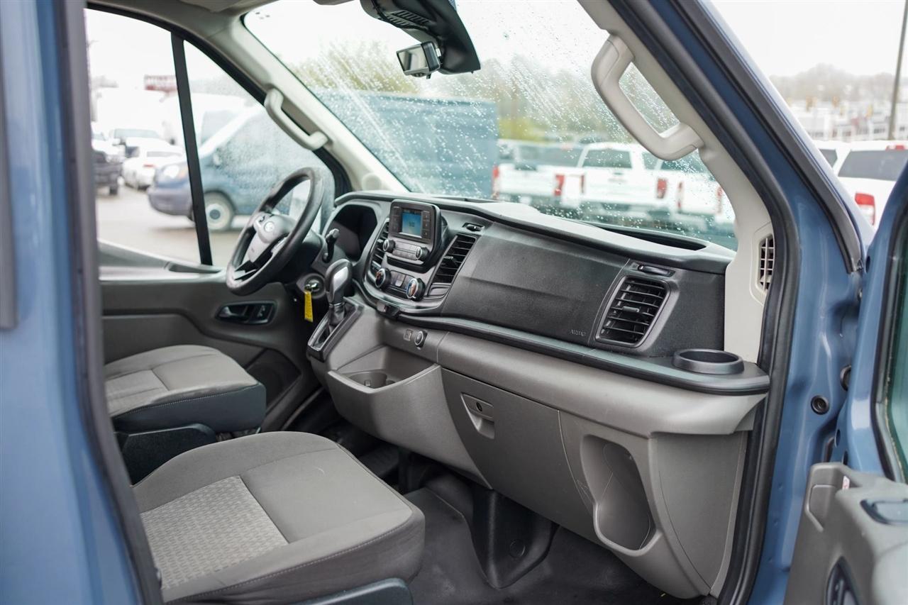 Ford Transit 250 Van High Roof w/Sliding Pass. 148-in. WB EL 2020