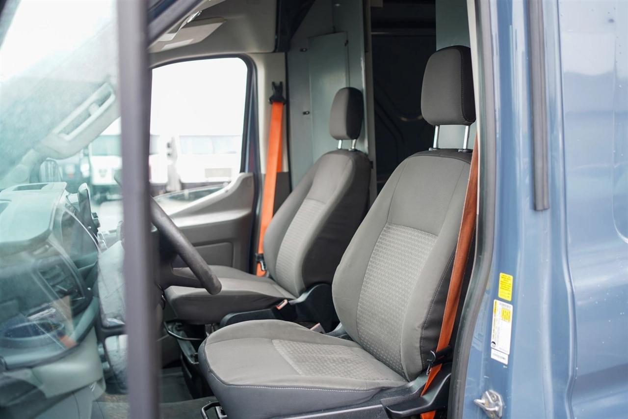 Ford Transit 250 Van High Roof w/Sliding Pass. 148-in. WB EL 2020