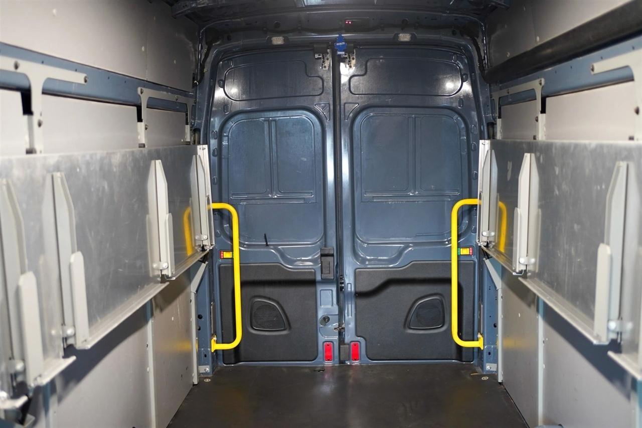 Ford Transit 250 Van High Roof w/Sliding Pass. 148-in. WB EL 2020