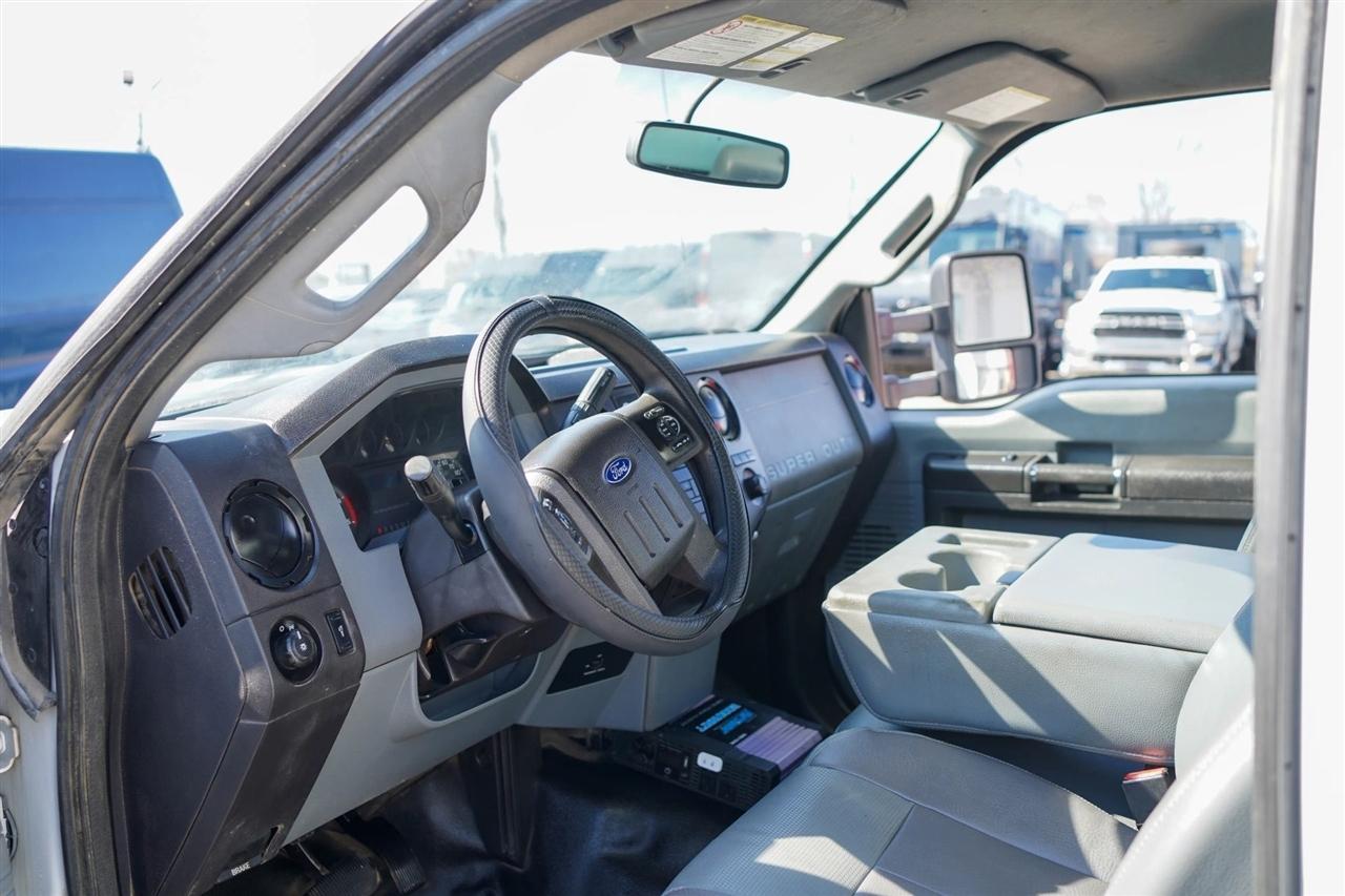 Ford F-550 Regular Cab DRW 4WD 2016