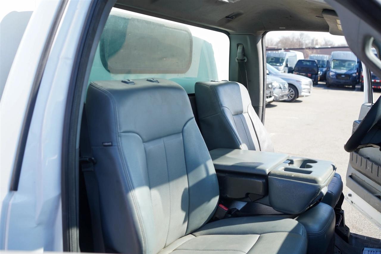 Ford F-550 Regular Cab DRW 4WD 2016