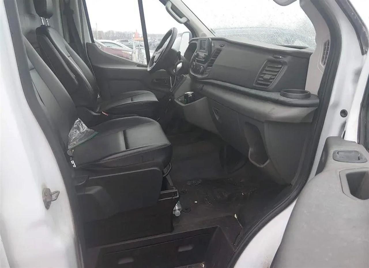 Ford Transit 250 Van Med. Roof w/Sliding Pass. 148-in. WB 2023