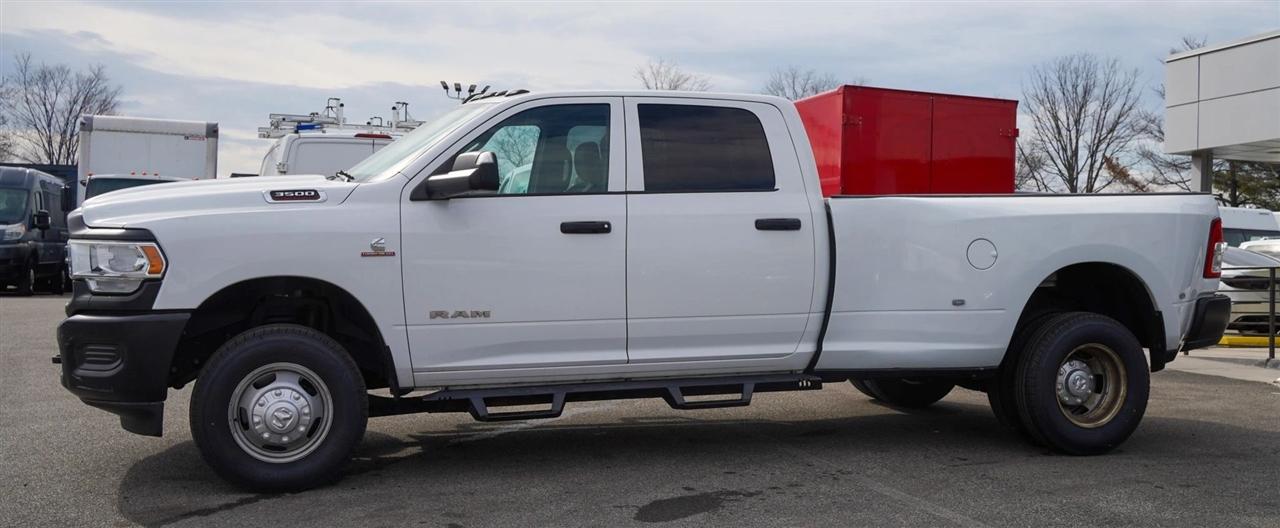 RAM 3500 Tradesman Crew Cab 4WD DRW 2021