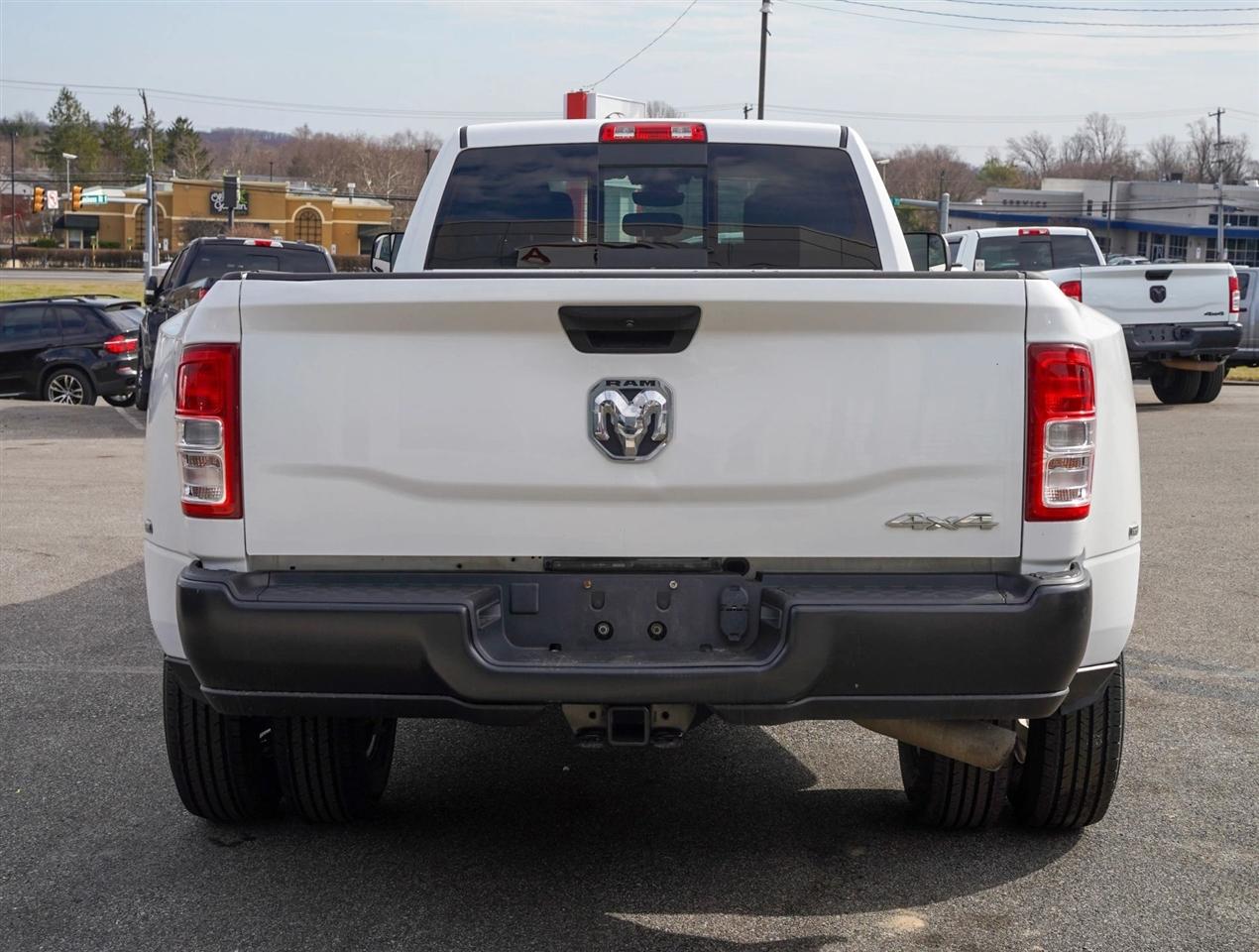 RAM 3500 Tradesman Crew Cab 4WD DRW 2021