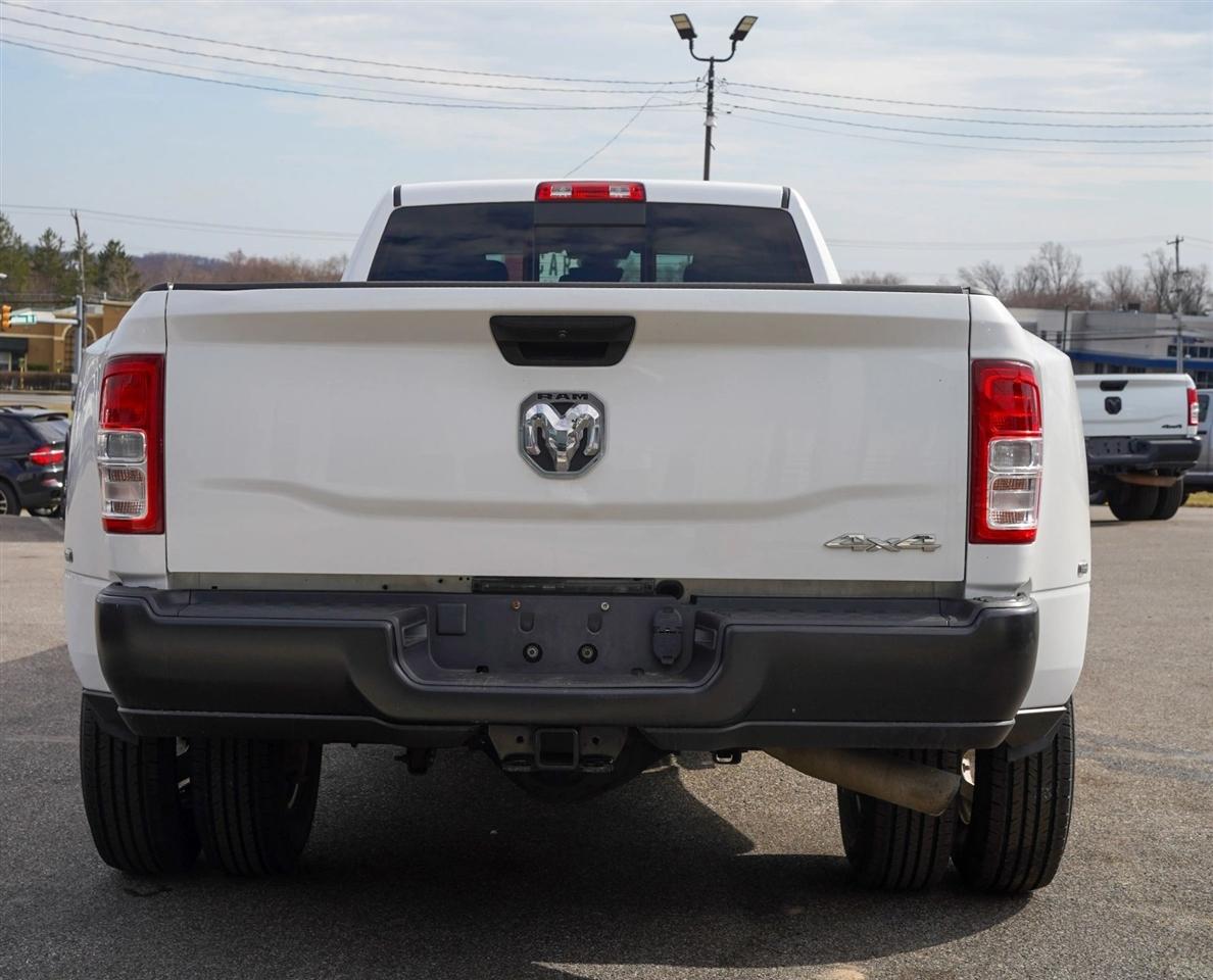 RAM 3500 Tradesman Crew Cab 4WD DRW 2021