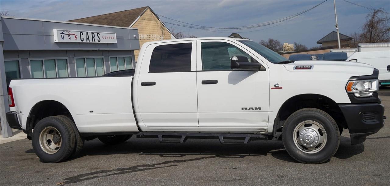 RAM 3500 Tradesman Crew Cab 4WD DRW 2021