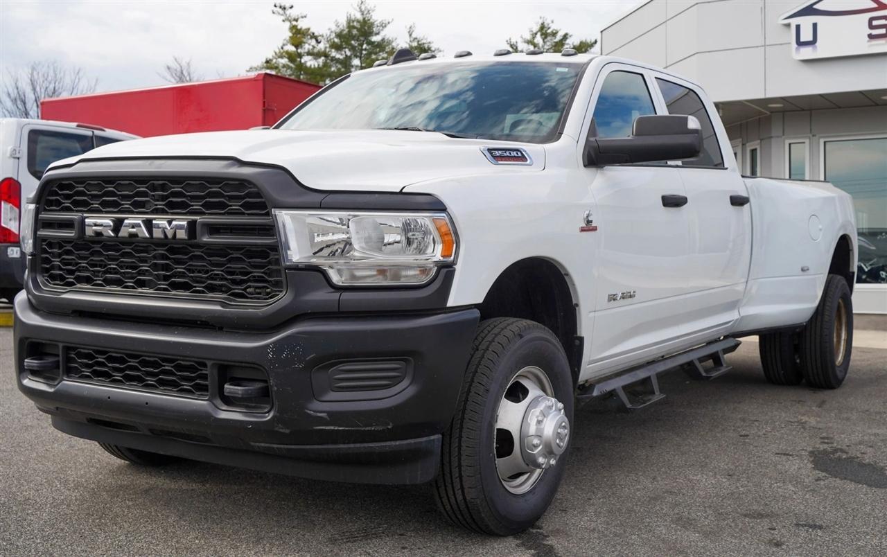 RAM 3500 Tradesman Crew Cab 4WD DRW 2021