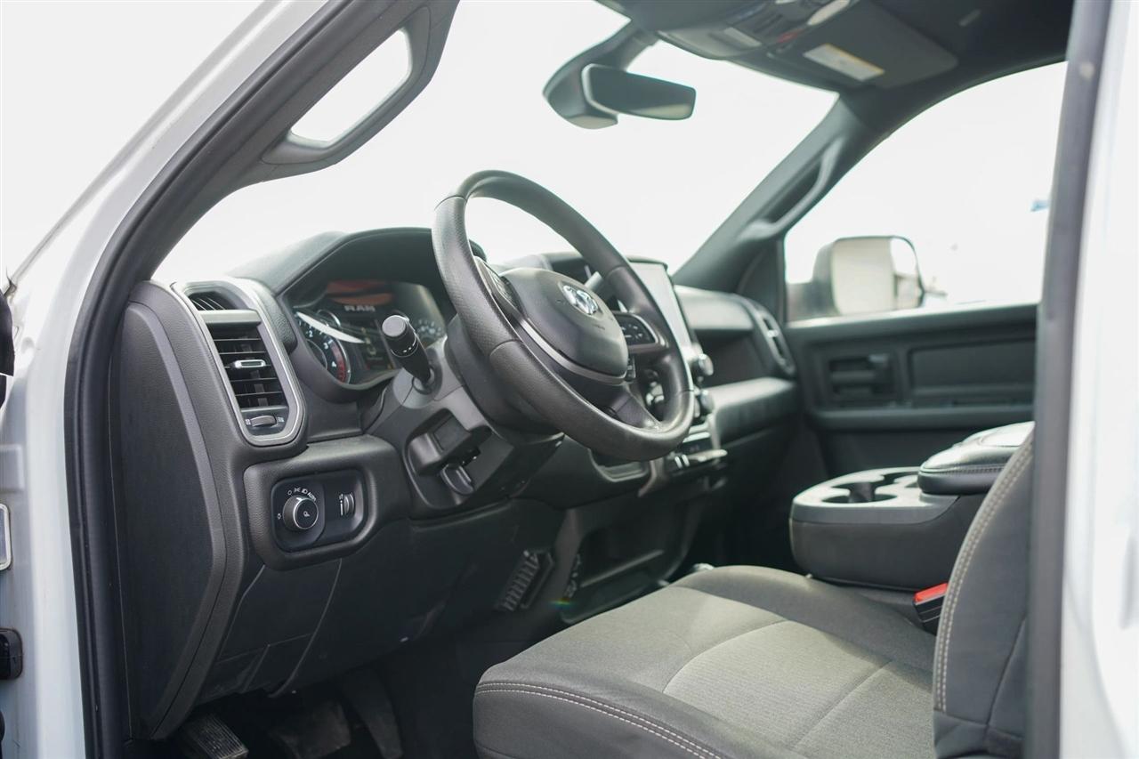 RAM 3500 Tradesman Crew Cab 4WD DRW 2021