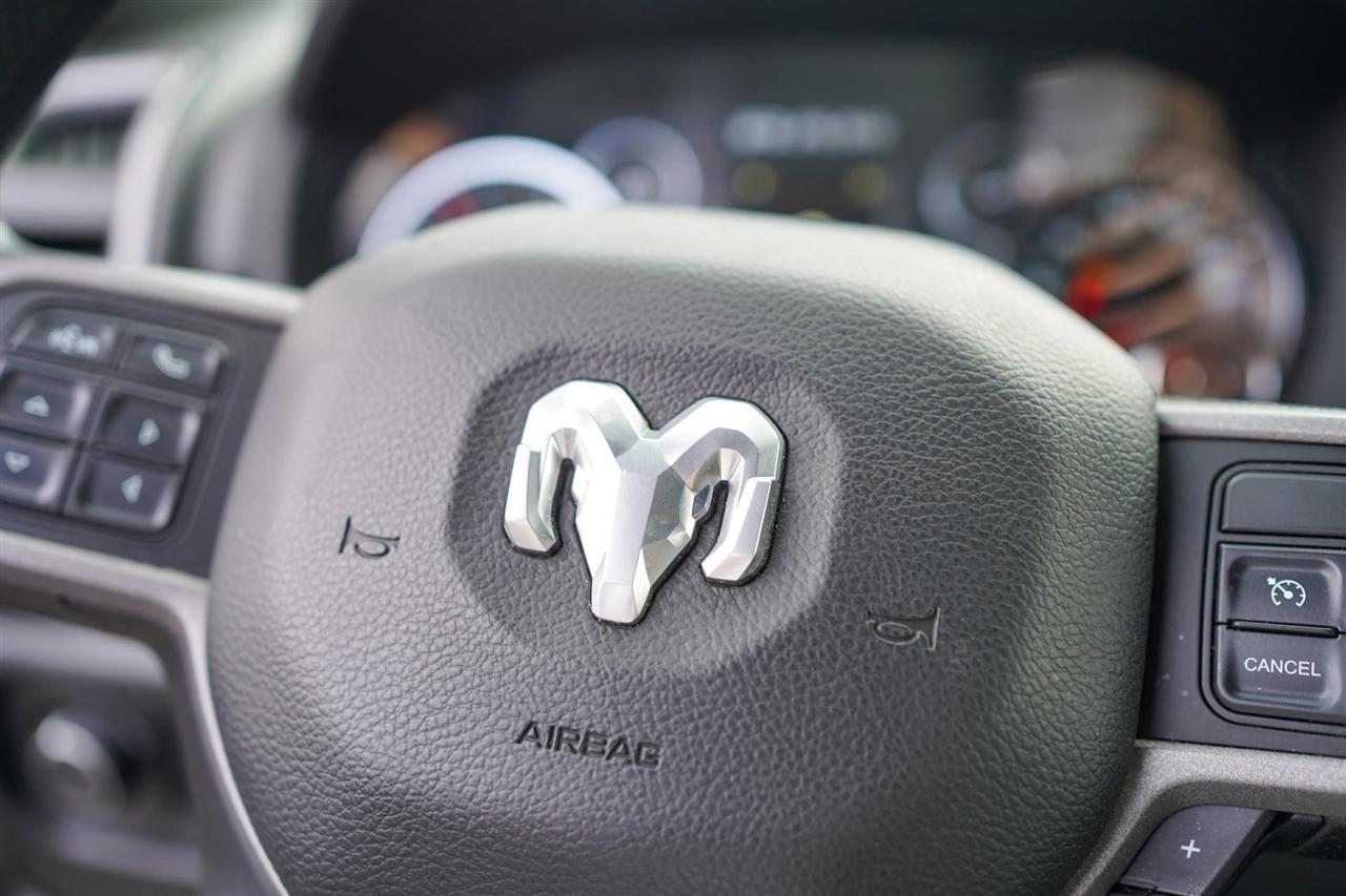 RAM 3500 Tradesman Crew Cab 4WD DRW 2021