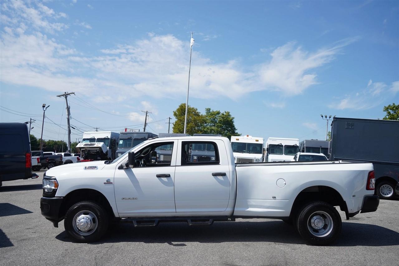 RAM 3500 Tradesman Crew Cab 4WD DRW 2021