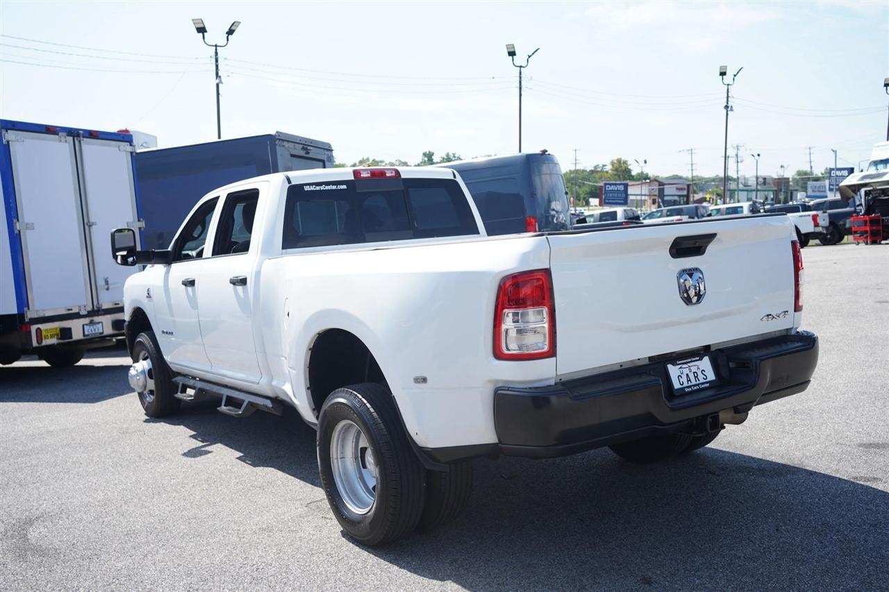 RAM 3500 Tradesman Crew Cab 4WD DRW 2021