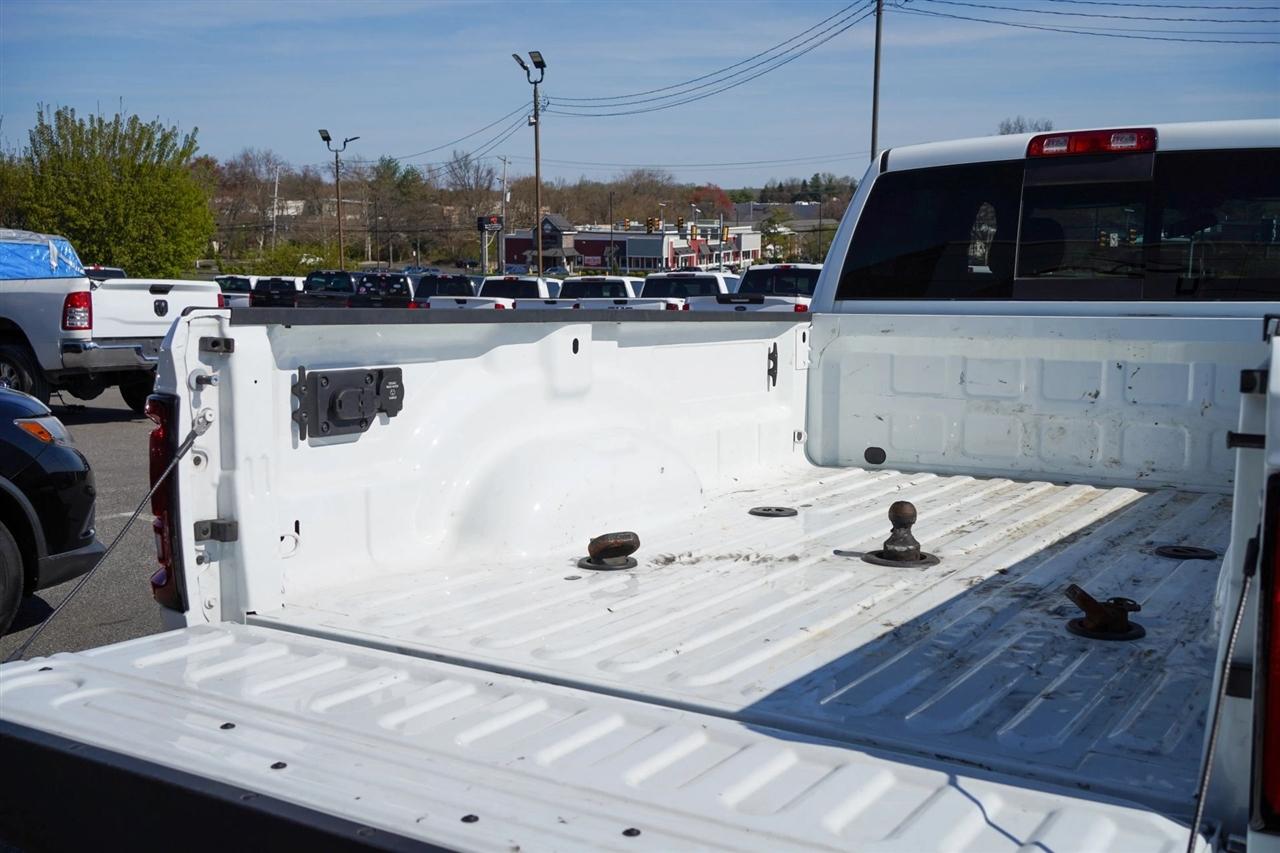 RAM 3500 Tradesman Crew Cab 4WD DRW 2024