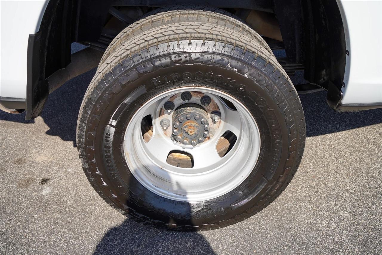 RAM 3500 Tradesman Crew Cab 4WD DRW 2024