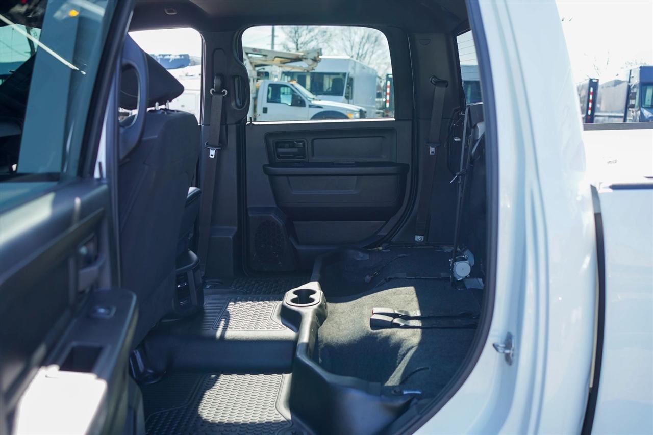 RAM 3500 Tradesman Crew Cab 4WD DRW 2024