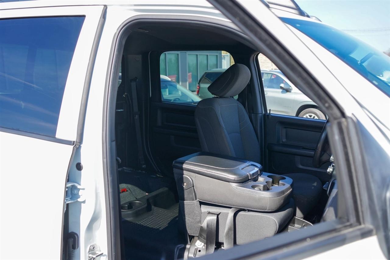 RAM 3500 Tradesman Crew Cab 4WD DRW 2024