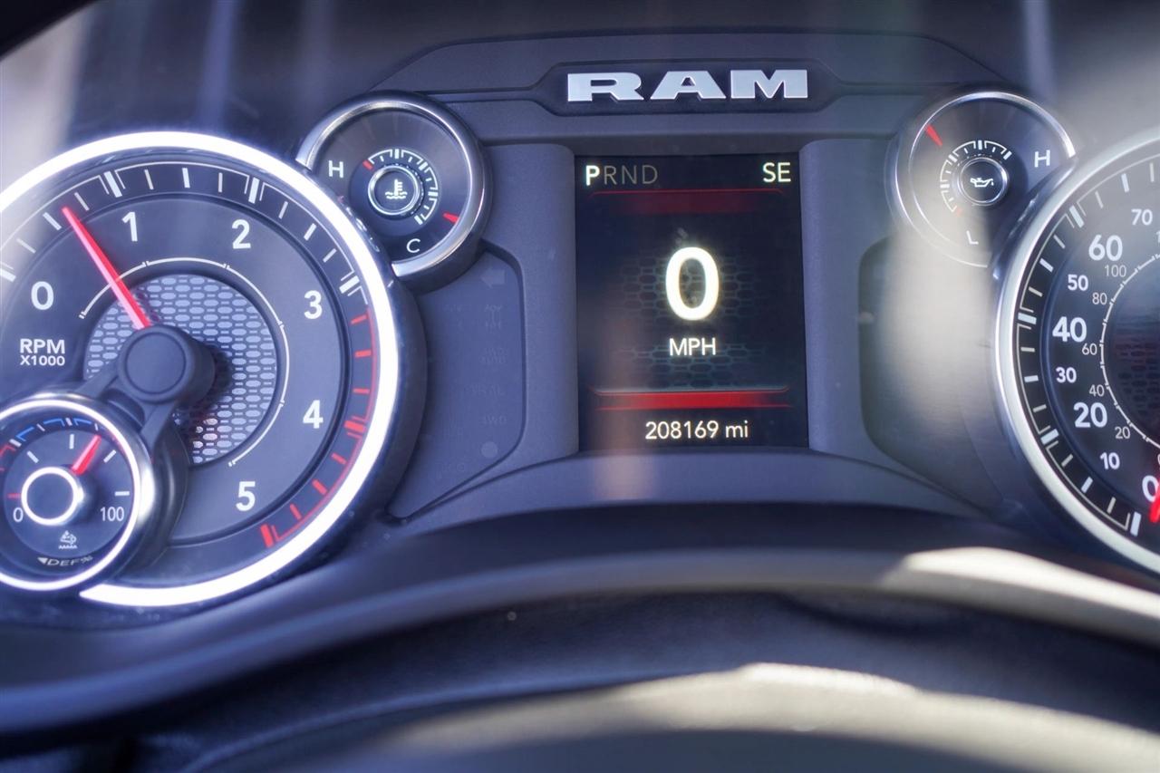 RAM 3500 Tradesman Crew Cab 4WD DRW 2024