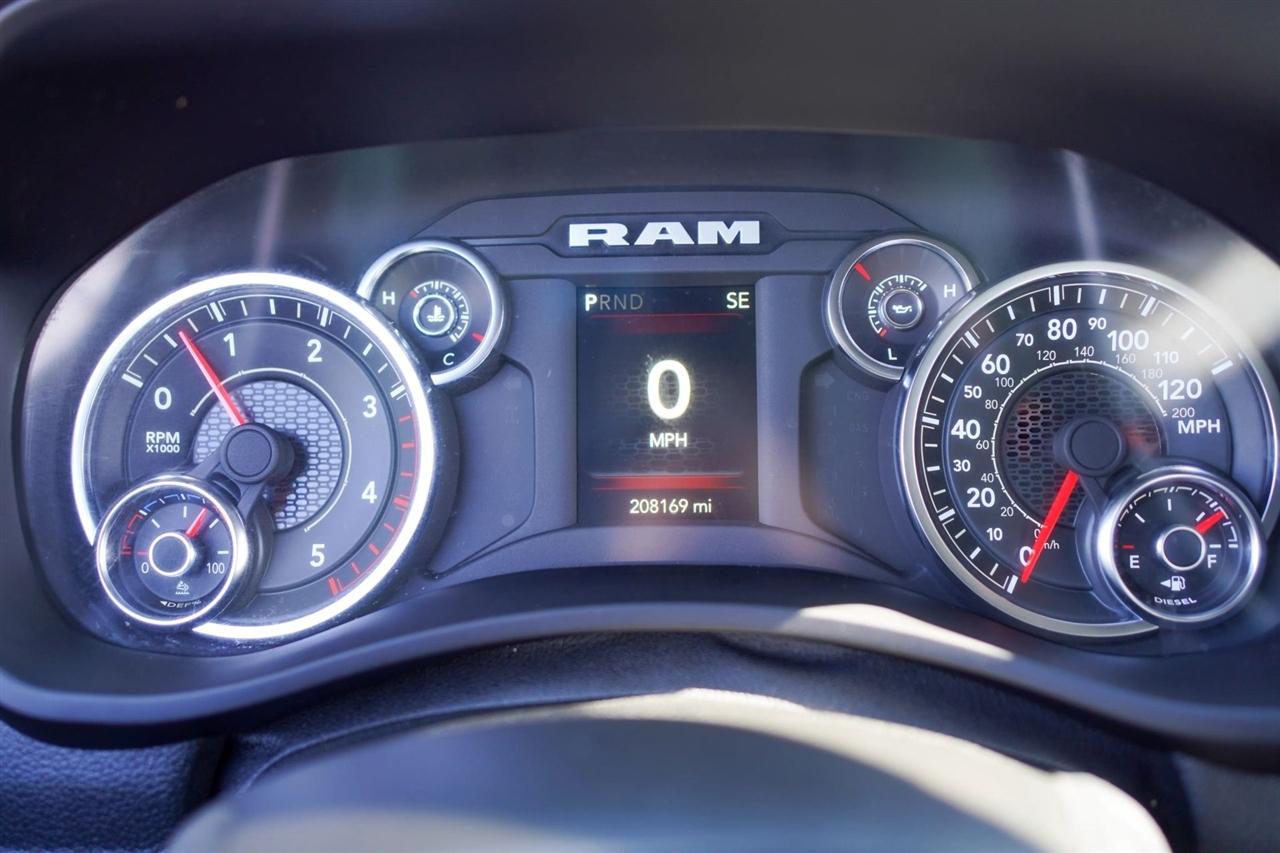 RAM 3500 Tradesman Crew Cab 4WD DRW 2024