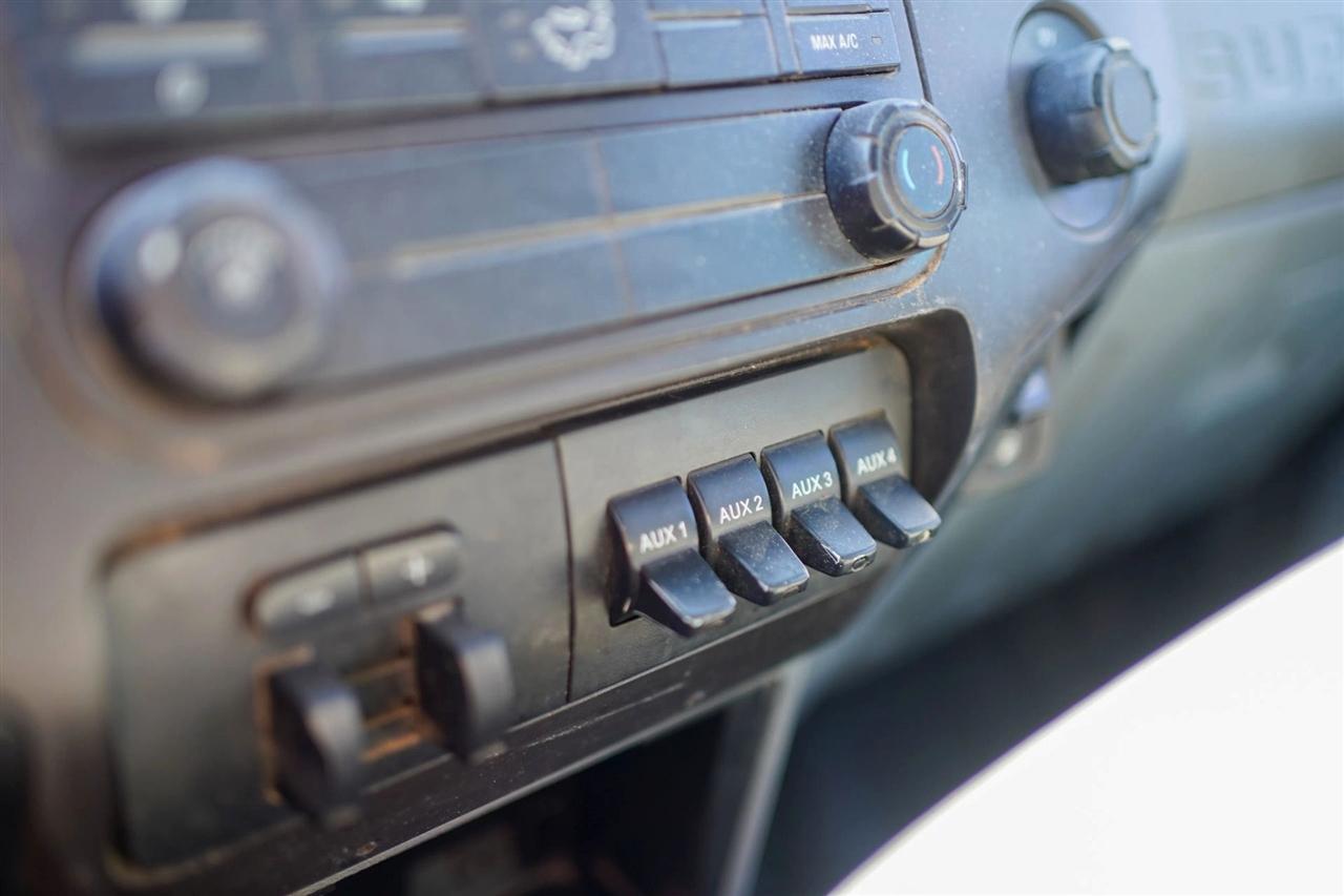 Ford F-350 SD XL Crew Cab Long Bed DRW 4WD 2015