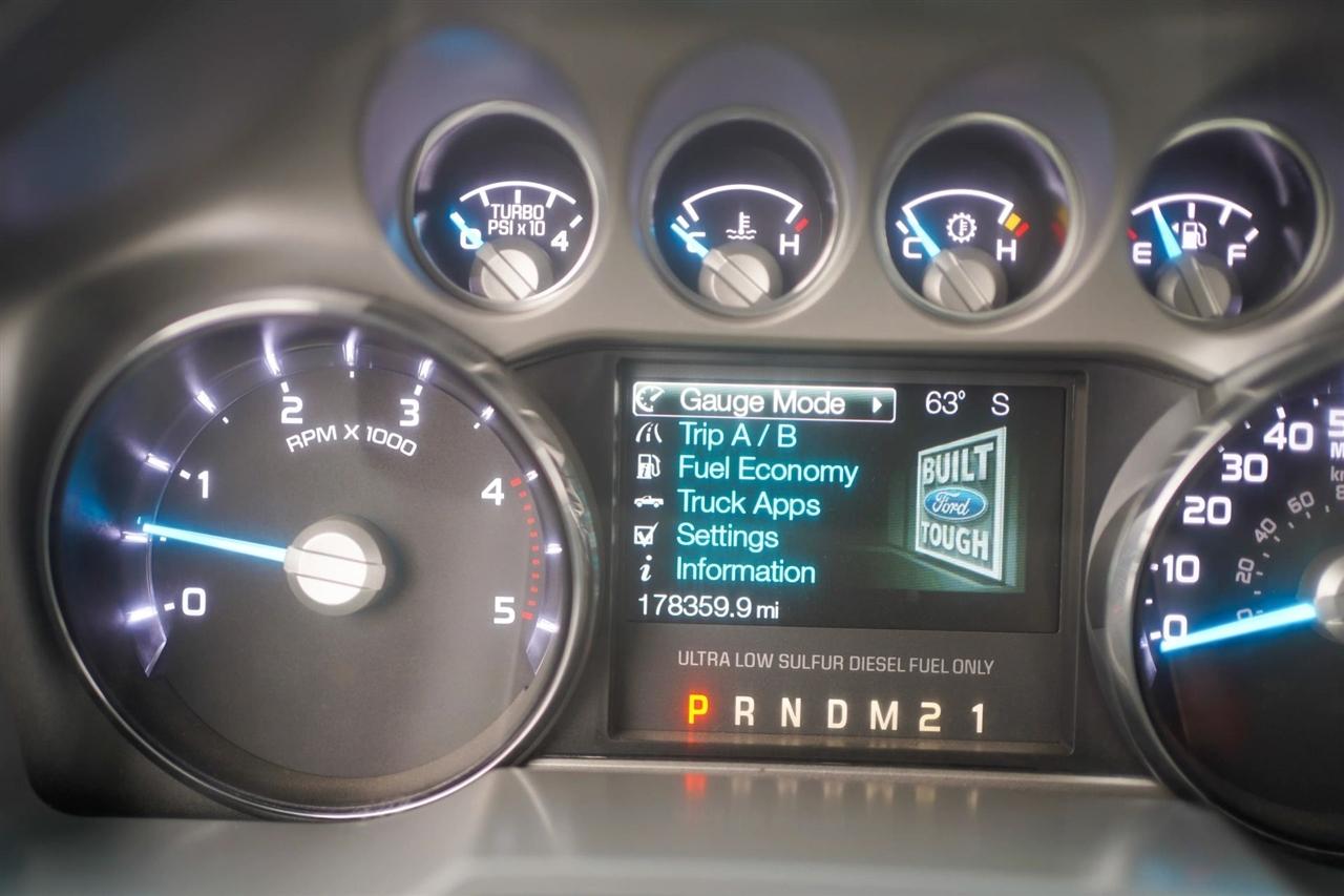 Ford F-350 SD XLT Crew Cab 4WD 2015