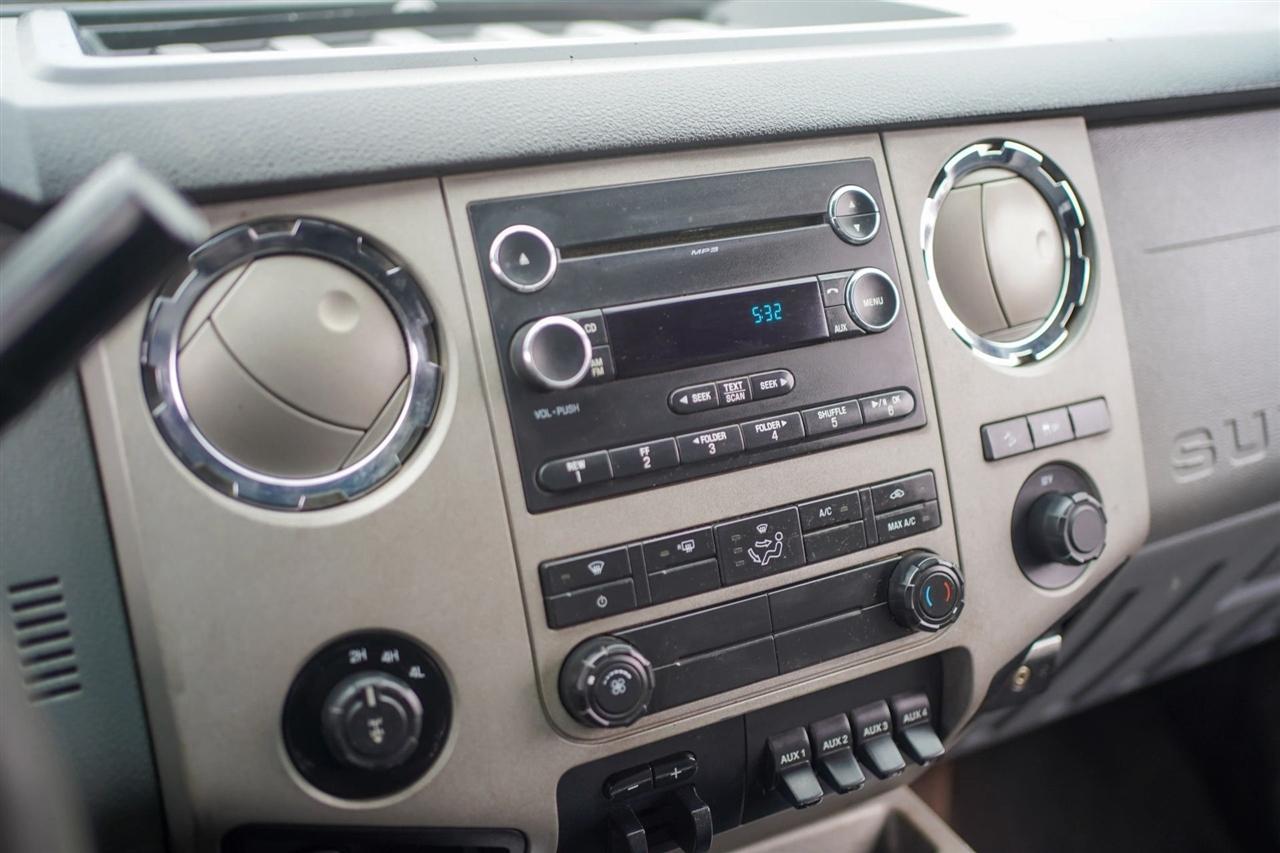 Ford F-350 SD XLT Crew Cab 4WD 2015