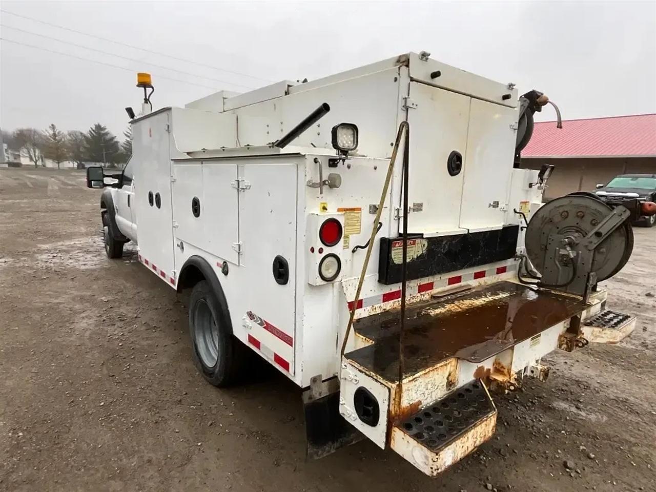 Ford F-550 Crew Cab DRW 4WD 2016