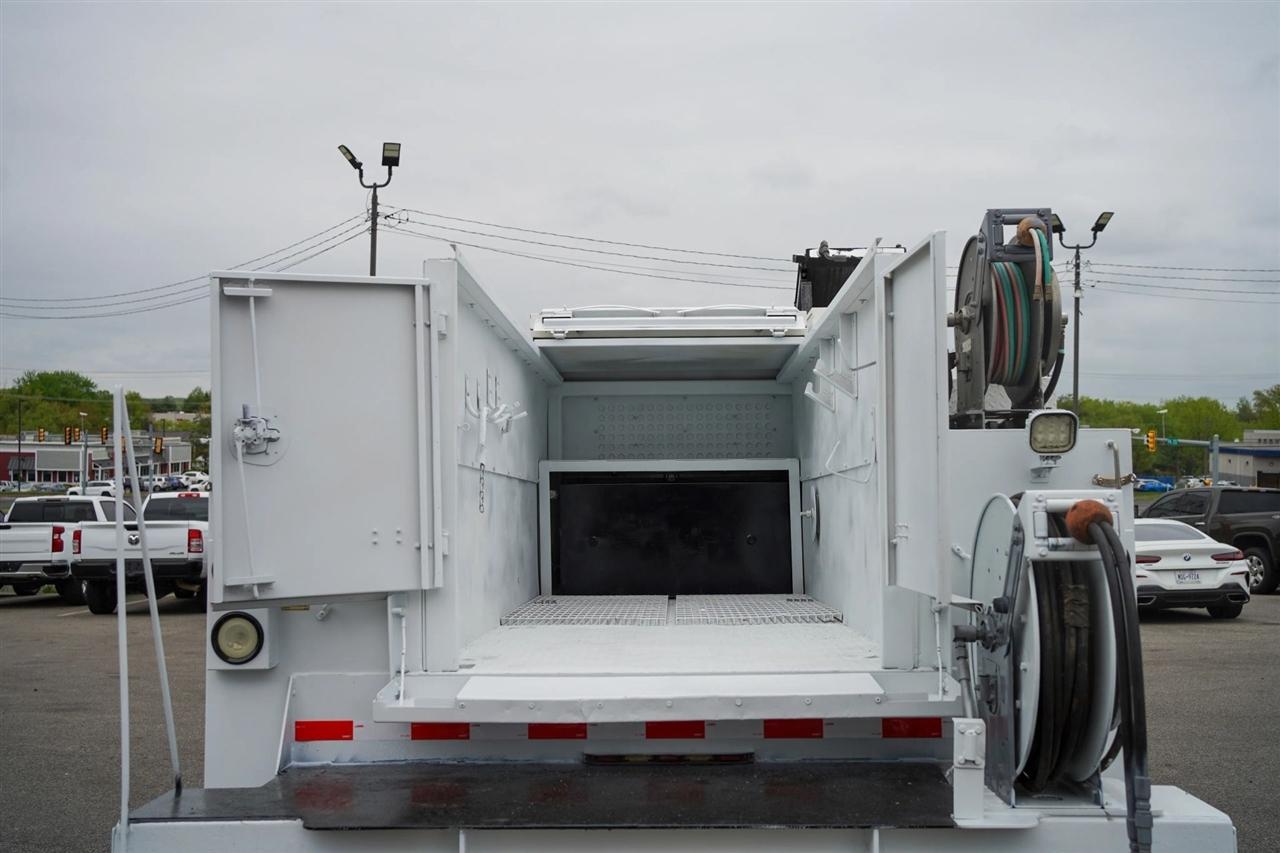 Ford F-550 Crew Cab DRW 4WD 2016