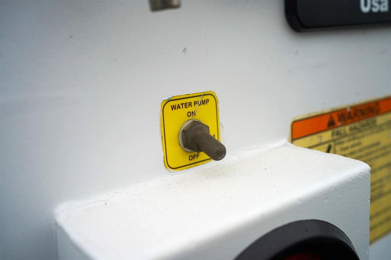 Ford F-550 Crew Cab DRW 4WD 2016