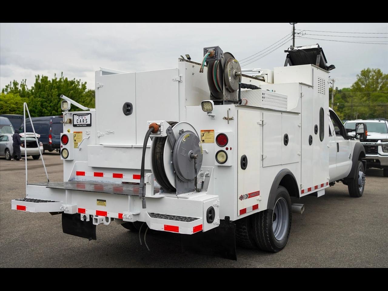 Ford F-550 Crew Cab DRW 4WD 2016