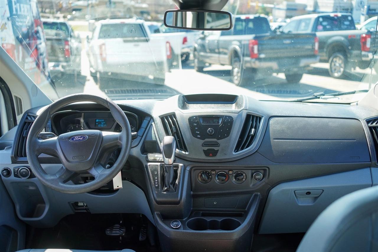 Ford Transit 350 Wagon Med. Roof XL w/Sliding Pass. 148-in. WB 2019