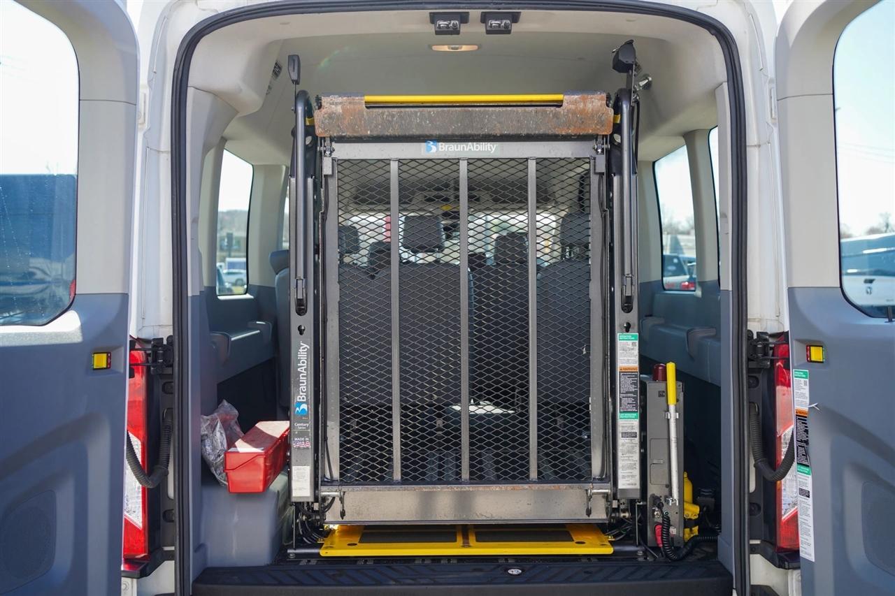 Ford Transit 350 Wagon Med. Roof XL w/Sliding Pass. 148-in. WB 2019