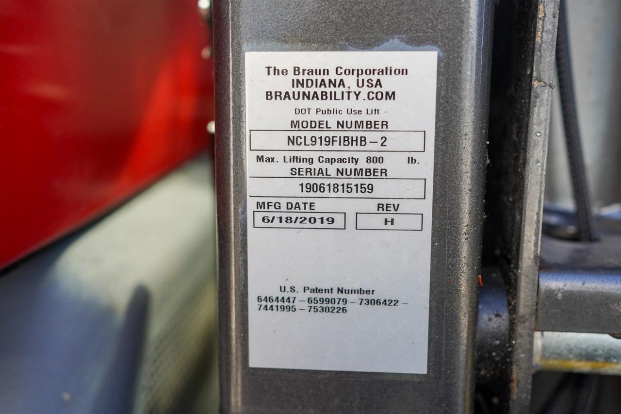 Ford Transit 350 Wagon Med. Roof XL w/Sliding Pass. 148-in. WB 2019