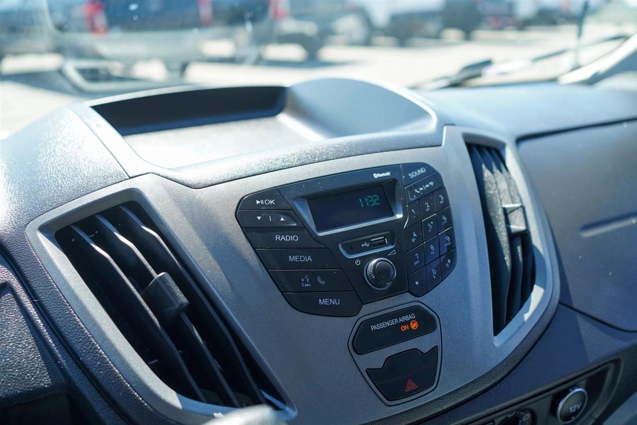 Ford Transit 250 Van Low Roof w/Sliding Pass. 130-in. WB 2018