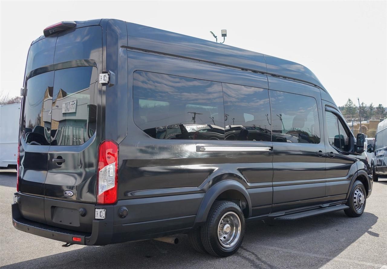 Ford Transit 350 Wagon HD High Roof XLT Sliding Pass. 148 WB EL 2020