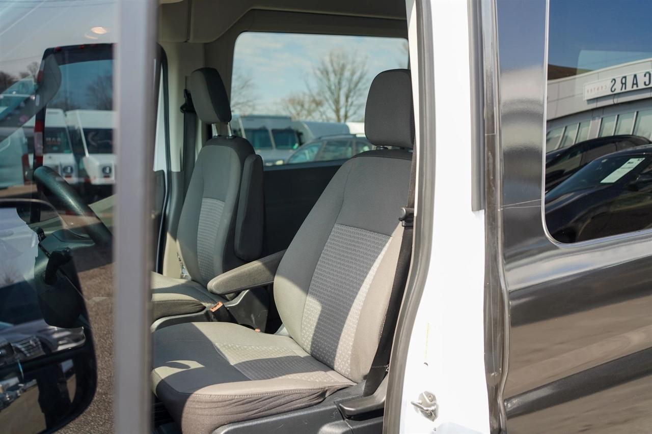 Ford Transit 350 Wagon HD High Roof XLT Sliding Pass. 148 WB EL 2020