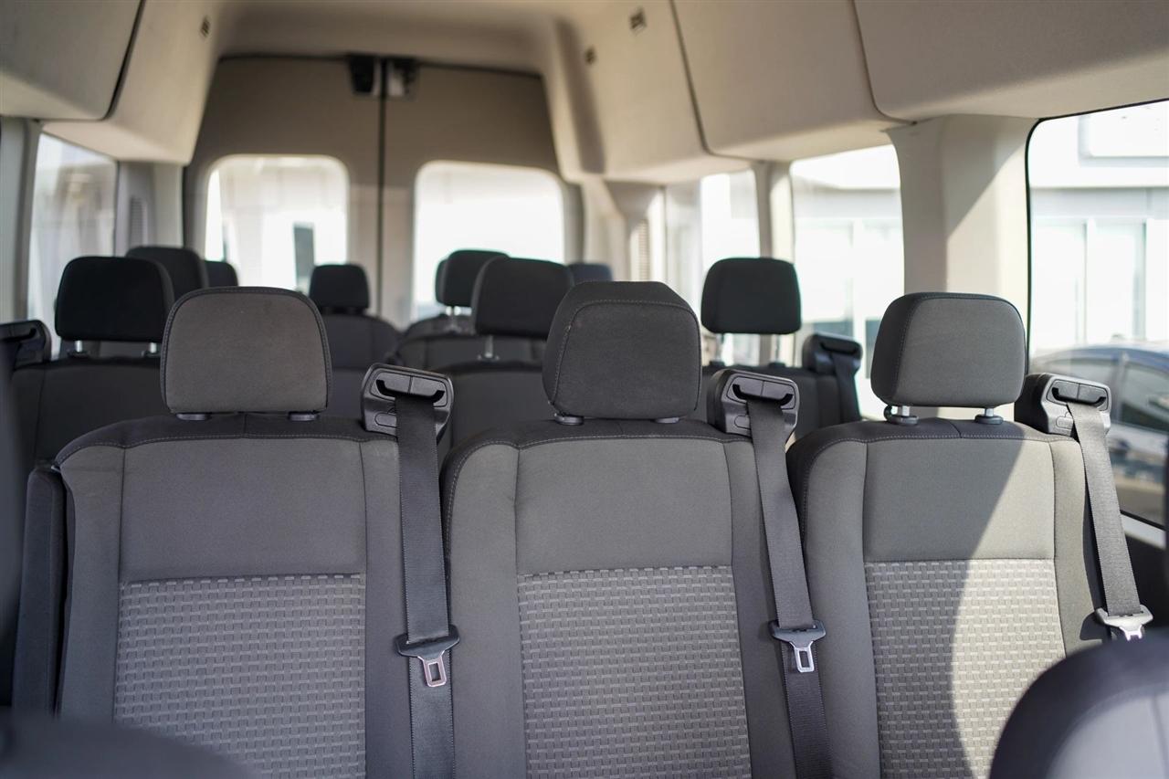 Ford Transit 350 Wagon HD High Roof XLT Sliding Pass. 148 WB EL 2020