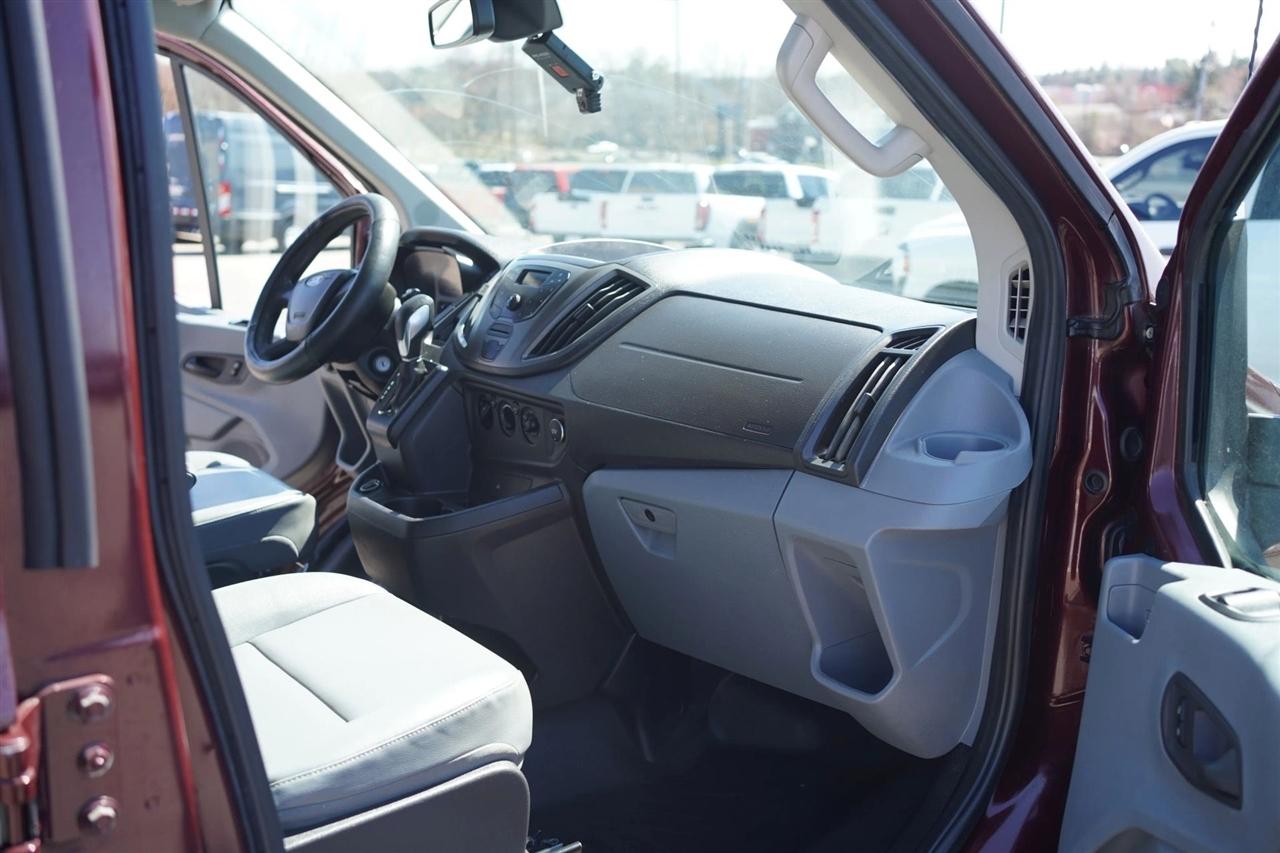 Ford Transit 350 Wagon Low Roof XL 60/40 Pass. 148-in. WB 2018