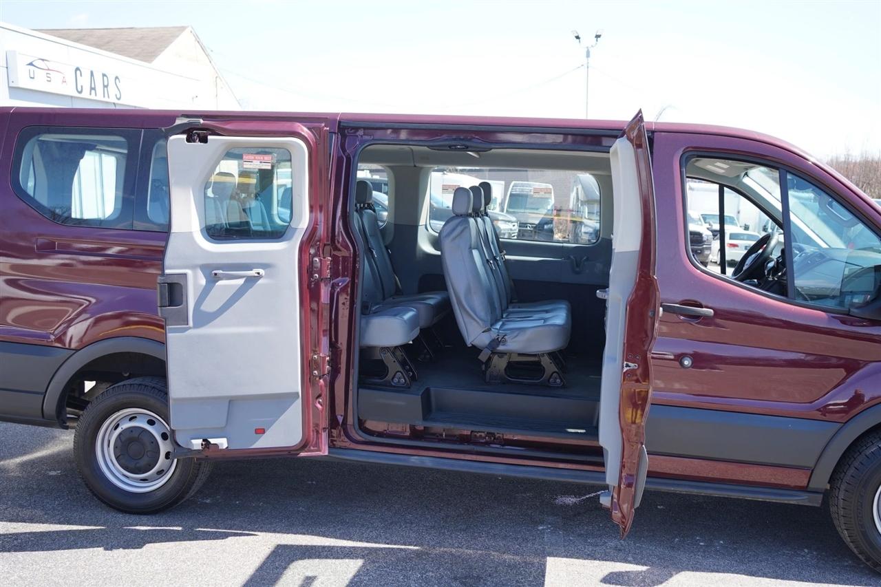 Ford Transit 350 Wagon Low Roof XL 60/40 Pass. 148-in. WB 2018