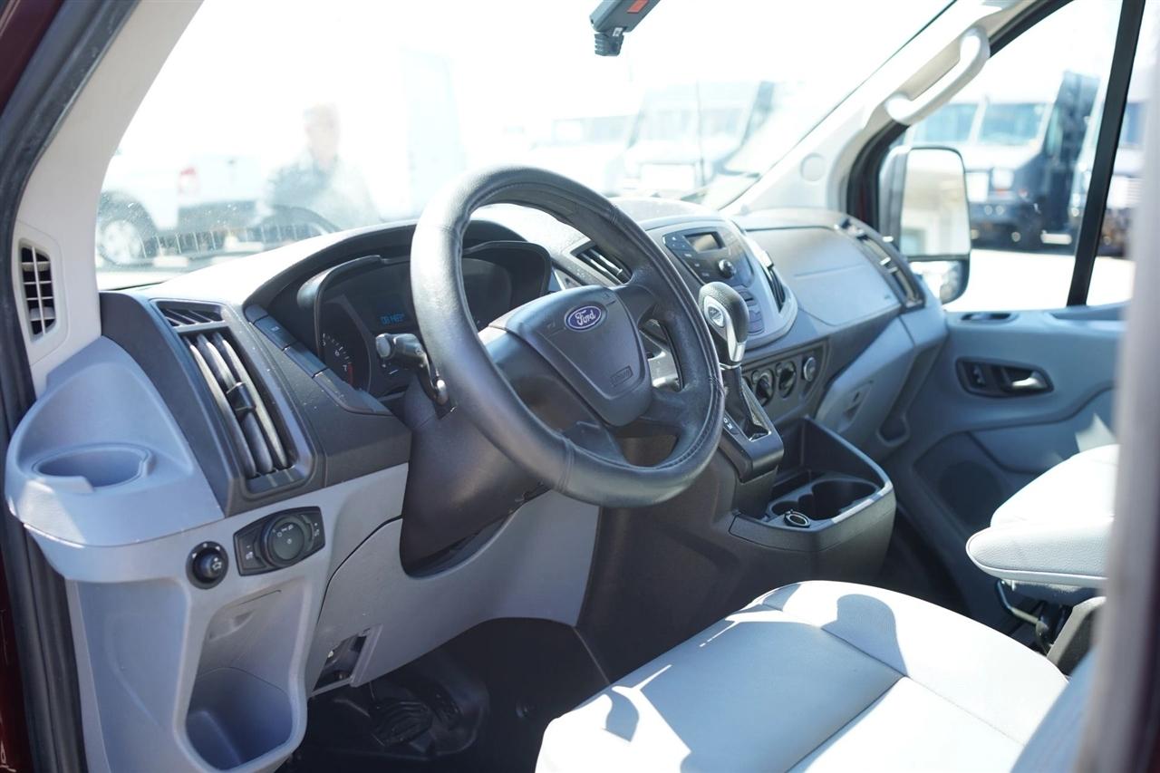 Ford Transit 350 Wagon Low Roof XL 60/40 Pass. 148-in. WB 2018