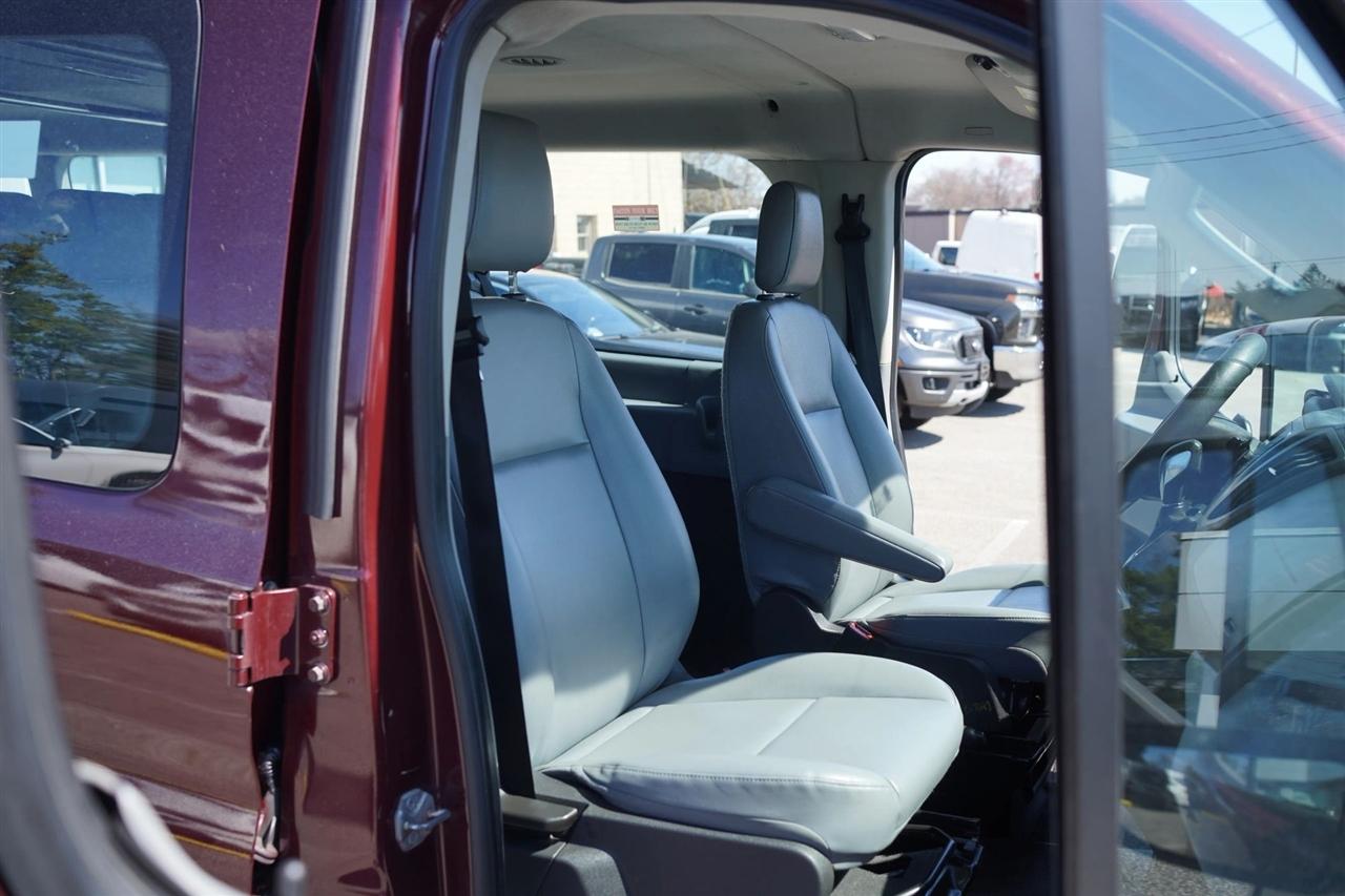 Ford Transit 350 Wagon Low Roof XL 60/40 Pass. 148-in. WB 2018