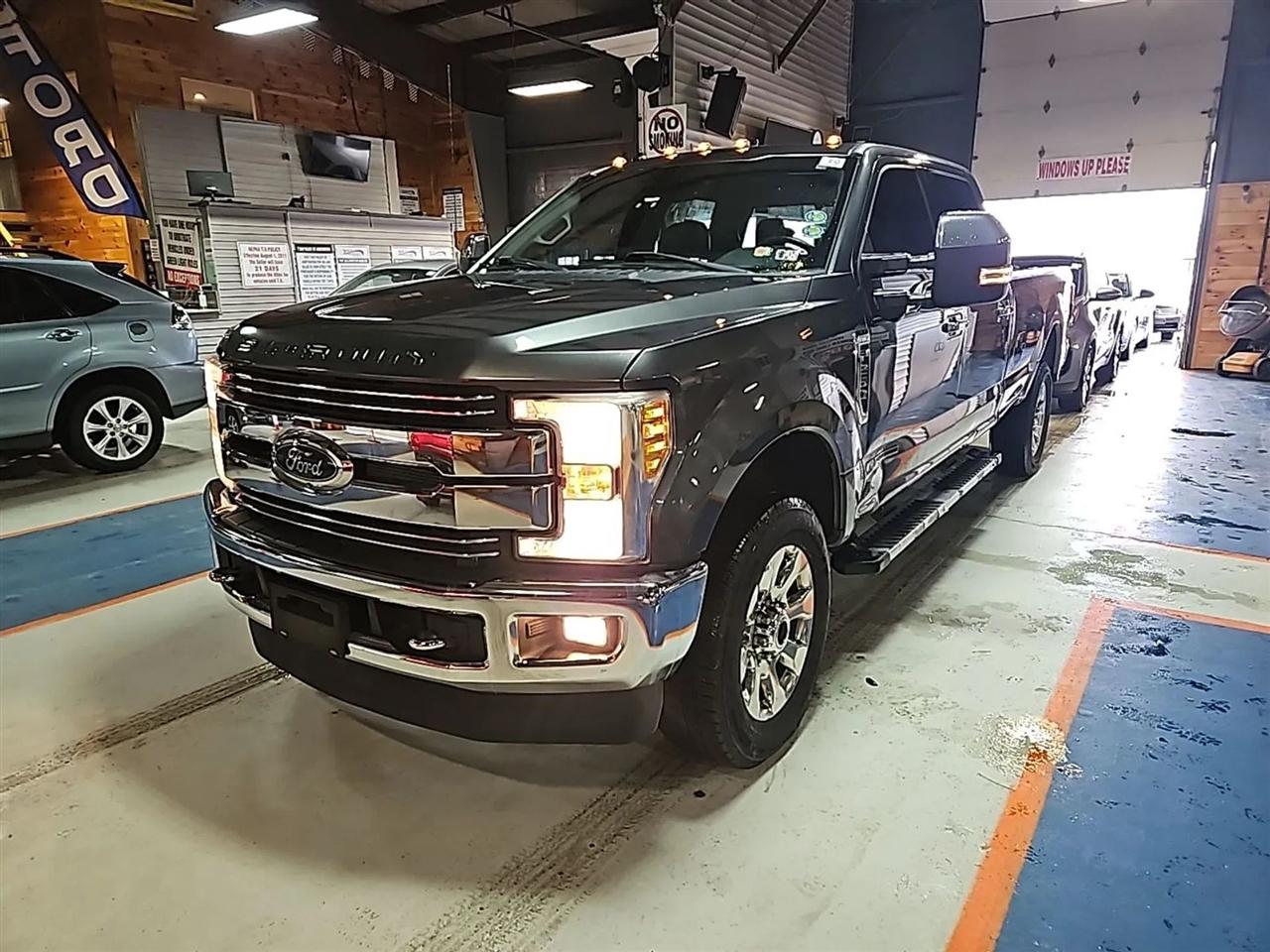 2017 Ford F-250 SD Lariat Crew Cab 4WD