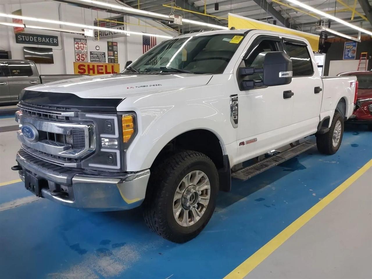 2021 Ford F-250 SD XLT Crew Cab 4WD
