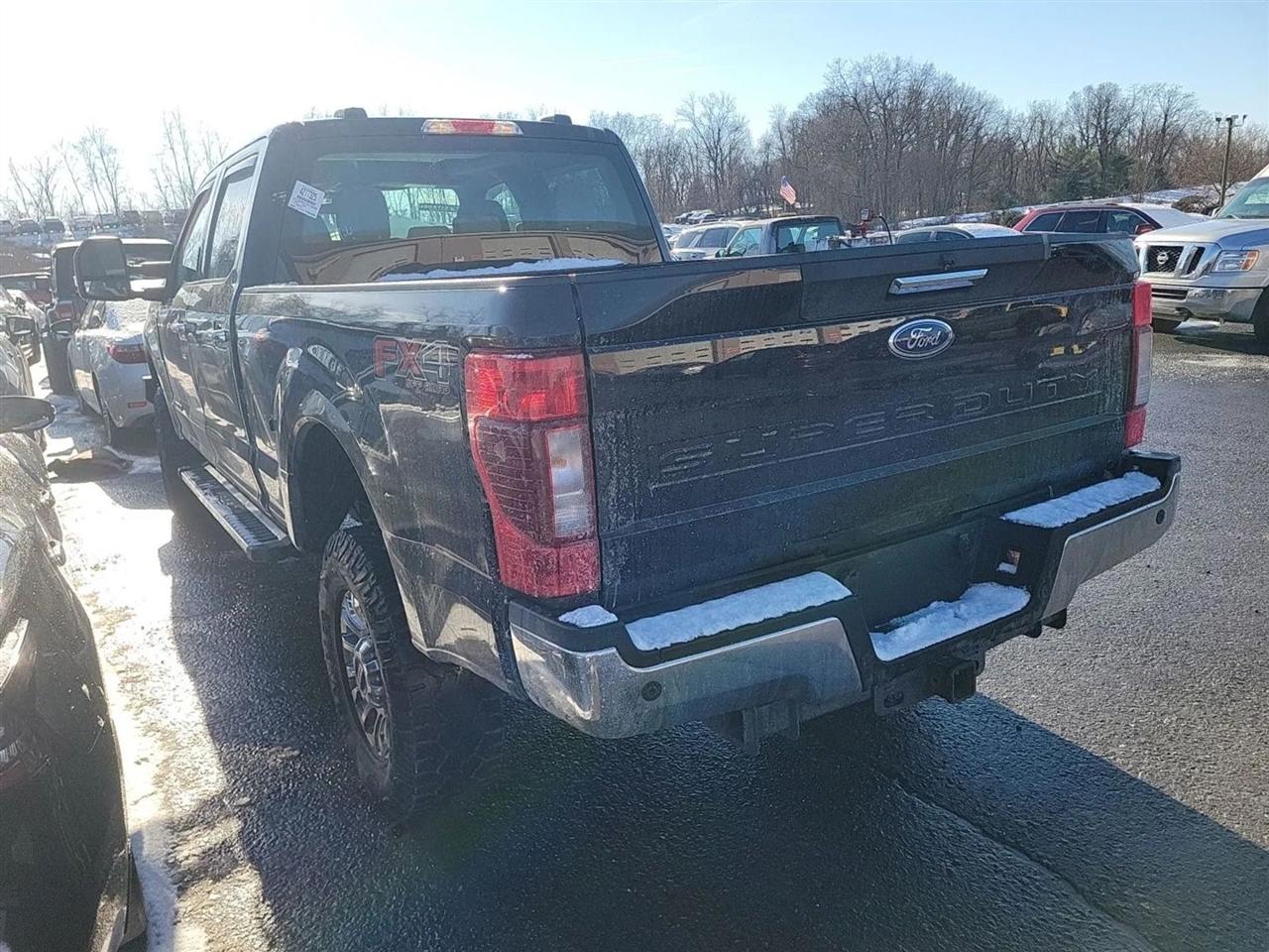 Ford F-250 SD XLT Crew Cab 4WD 2022