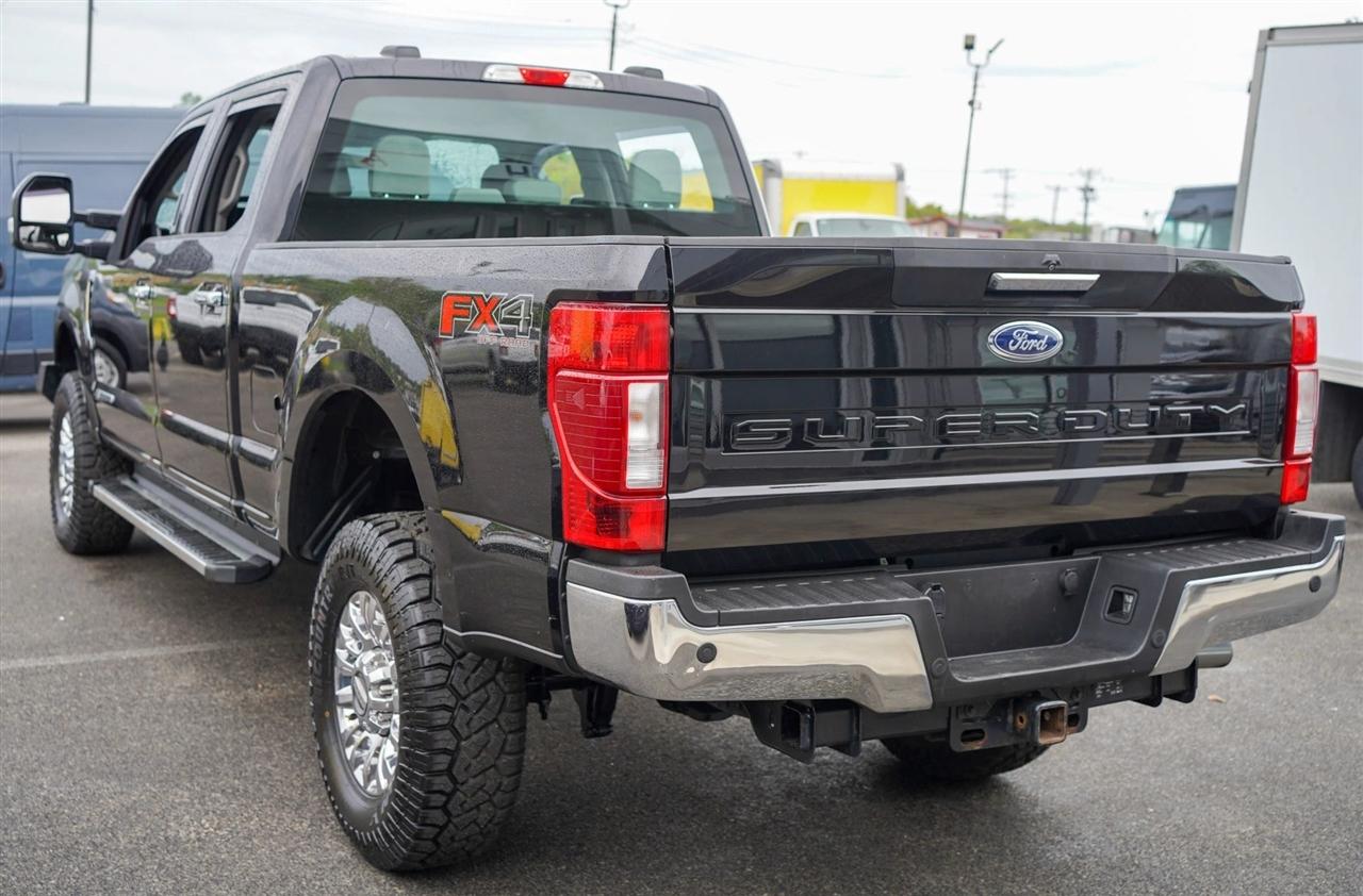 Ford F-250 SD XLT Crew Cab 4WD 2022