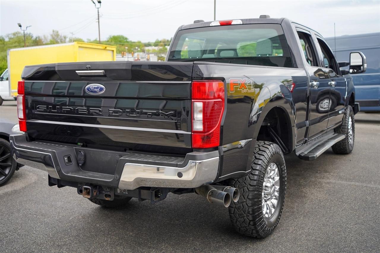 Ford F-250 SD XLT Crew Cab 4WD 2022