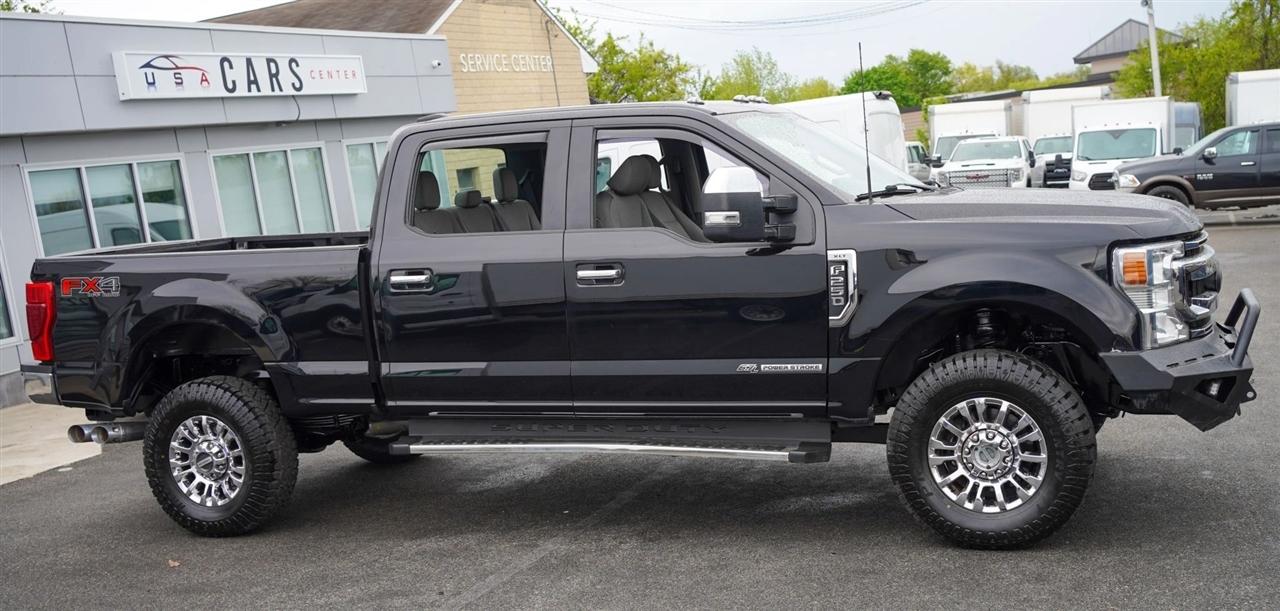 Ford F-250 SD XLT Crew Cab 4WD 2022